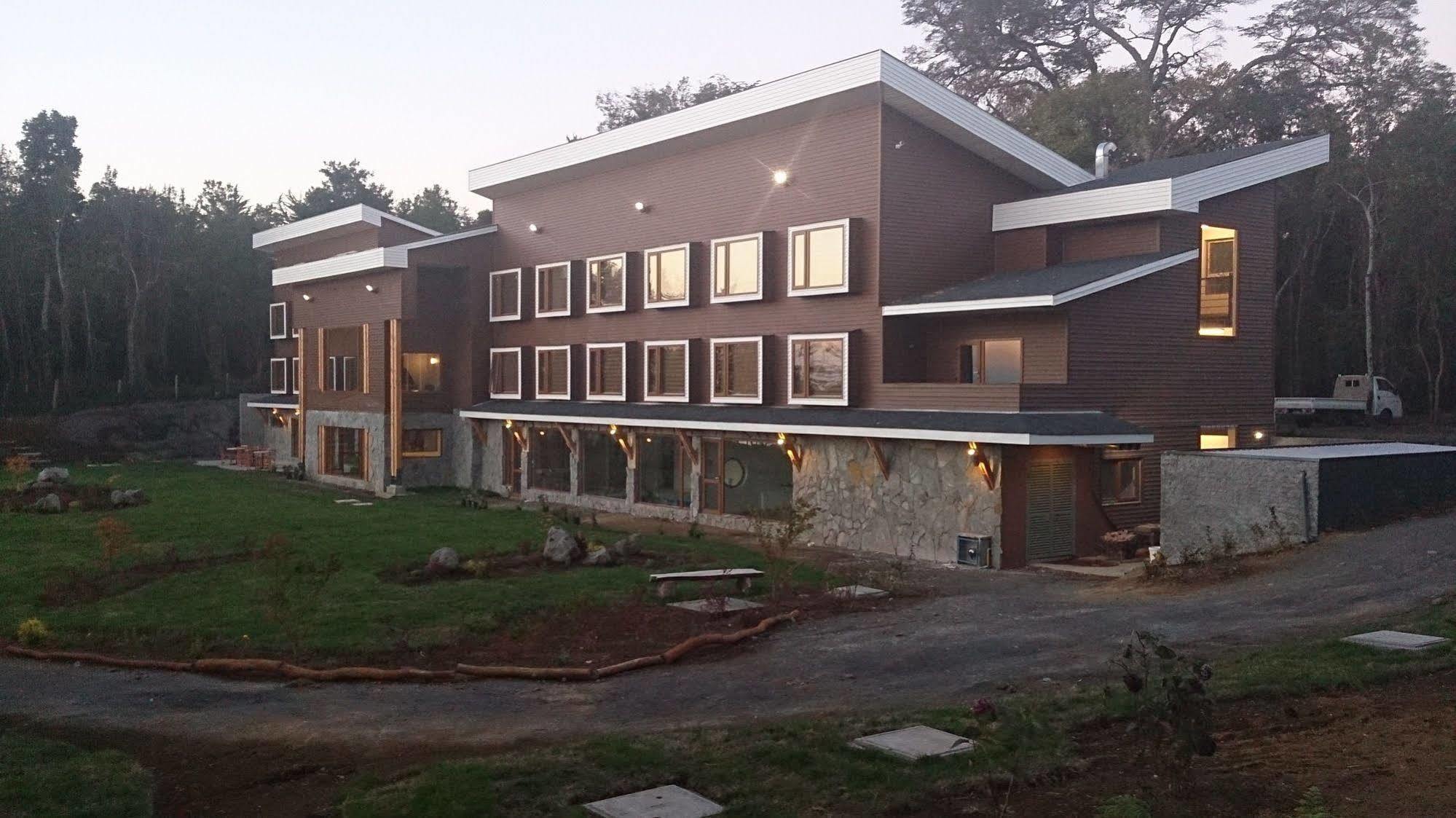 Hotel Lodge Las Cascadas Puerto Clocker Exterior foto